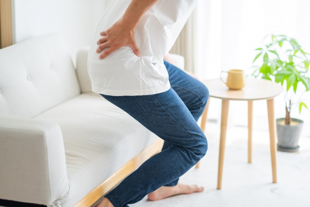 腰痛やしびれのつらさから、もう解放されませんか？ 