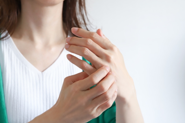 手が悲鳴をあげる前に――あなたの手首ケアで、家族も仕事も家事もスムーズに！